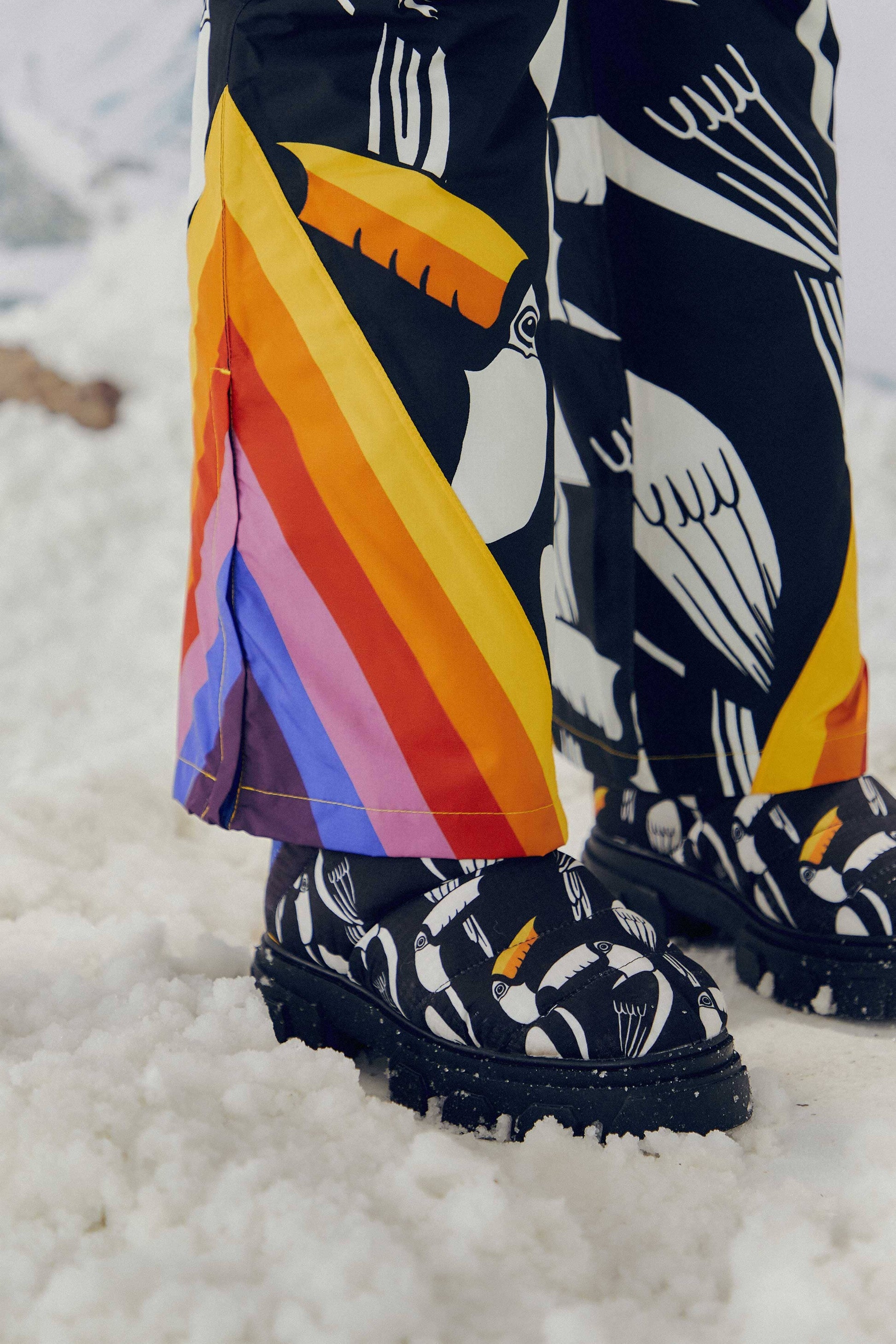 Farm Rio Black Graphic Toucans Ski Pants
