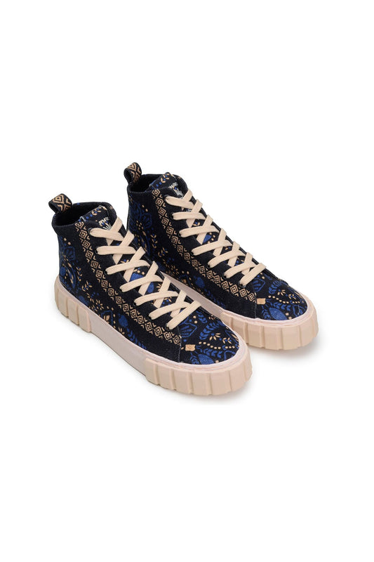 Farm Rio Black Macaw Forest Flatform Sneaker