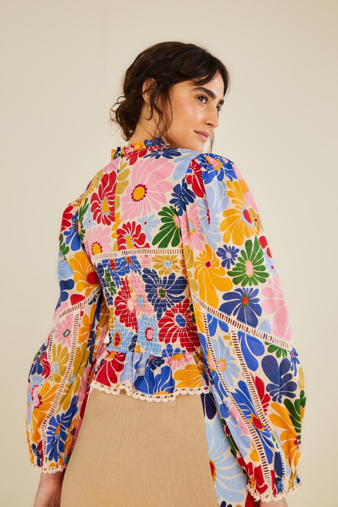 Farm Rio Sand Sunny Daisies Blouse