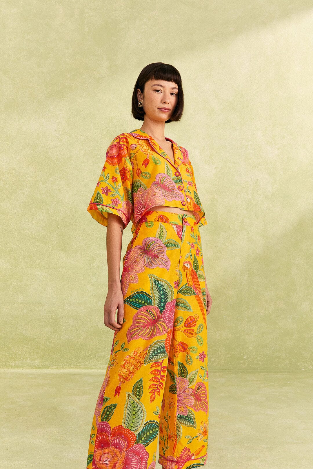 Farm Rio Yellow Macaw Bloom Pants
