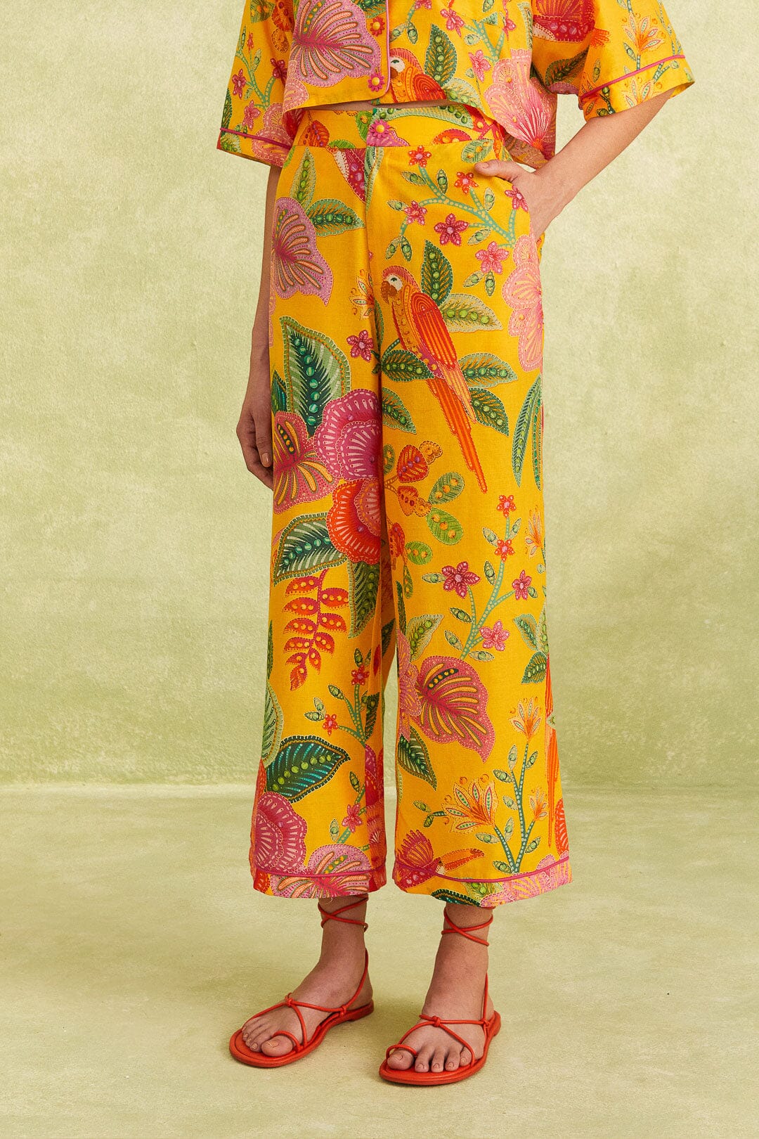 Farm Rio Yellow Macaw Bloom Pants