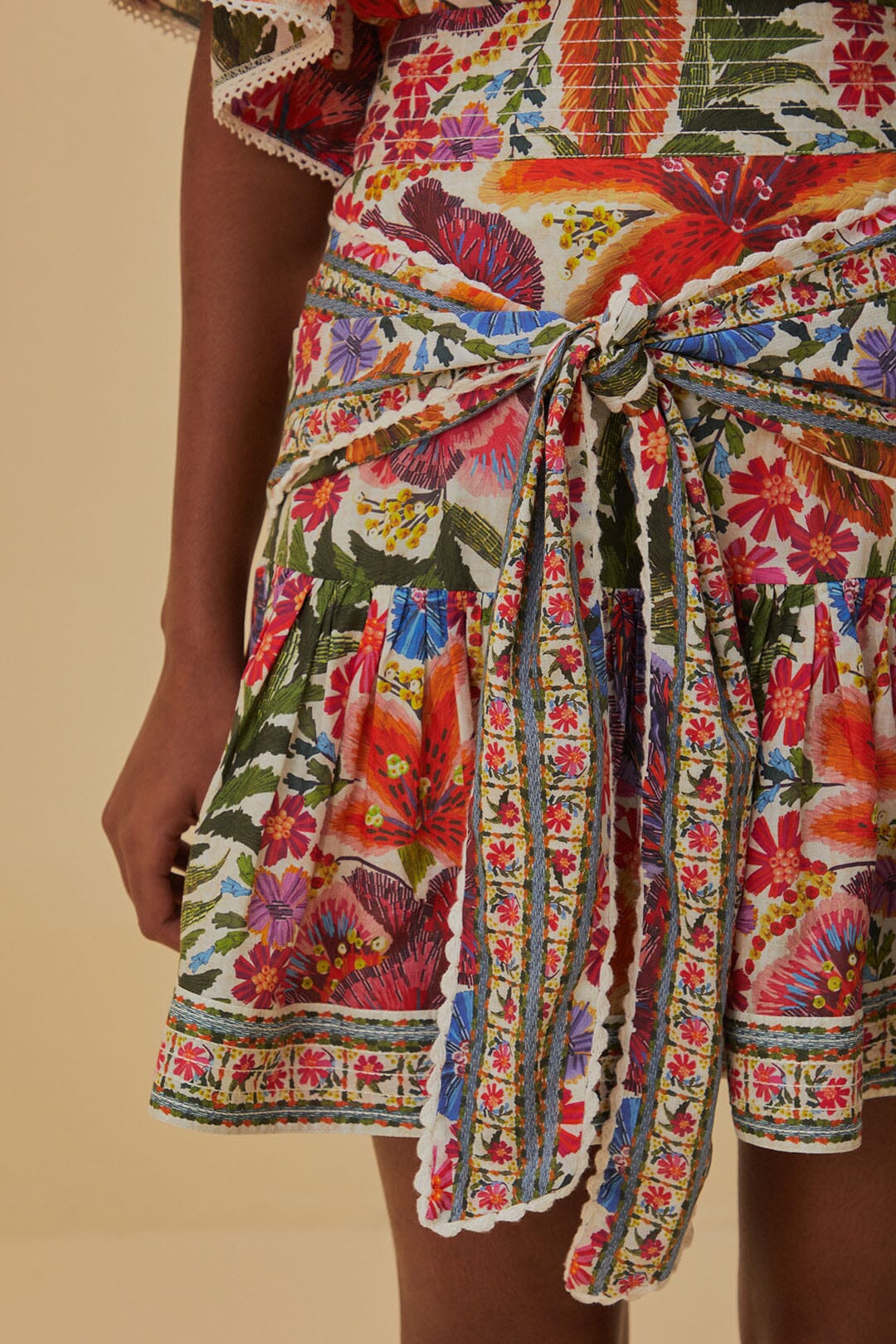 Farm Rio Off-White Tropical Yard Mini Skirt