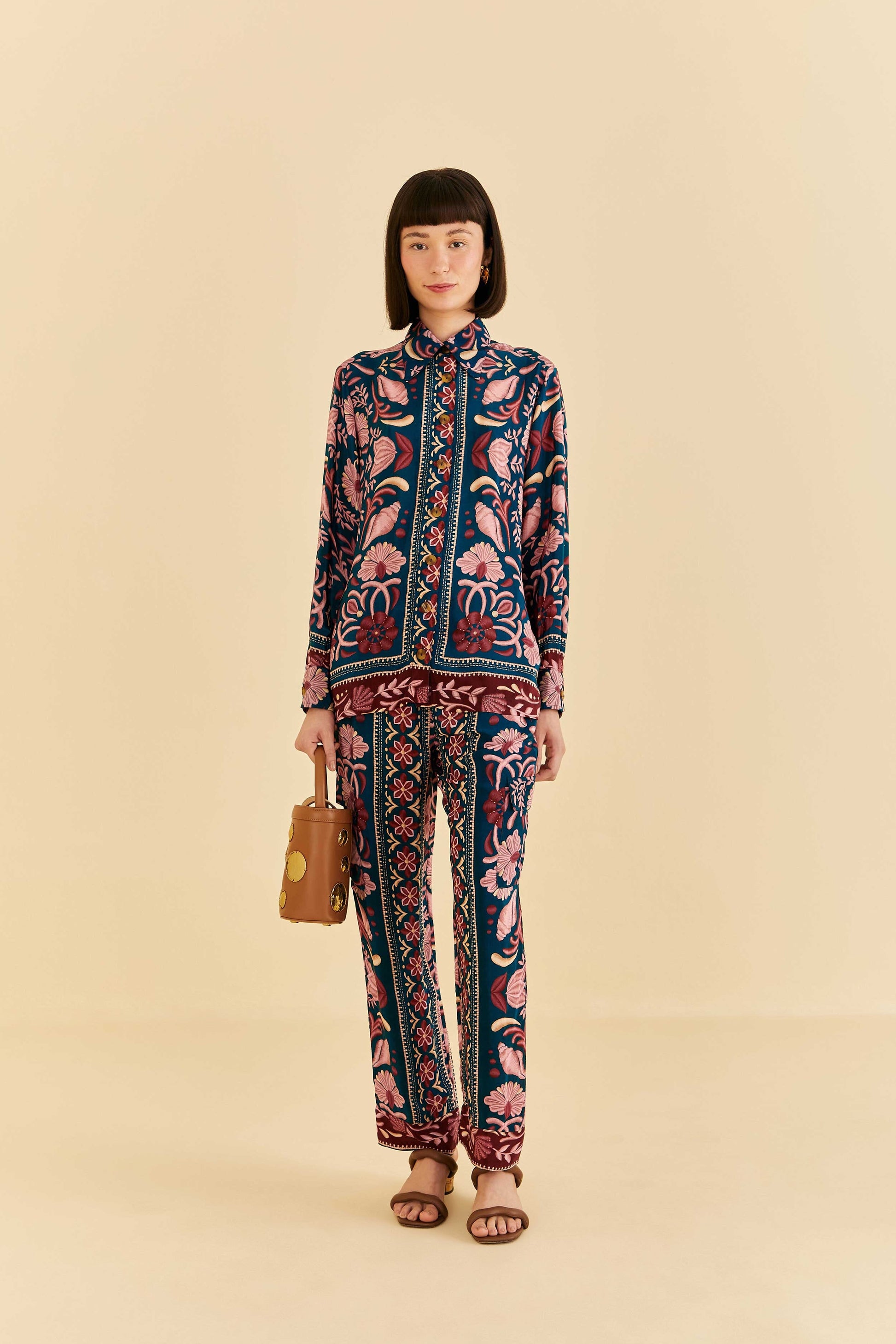 Farm Rio Teal Seashell Tapestry Cargo Pants