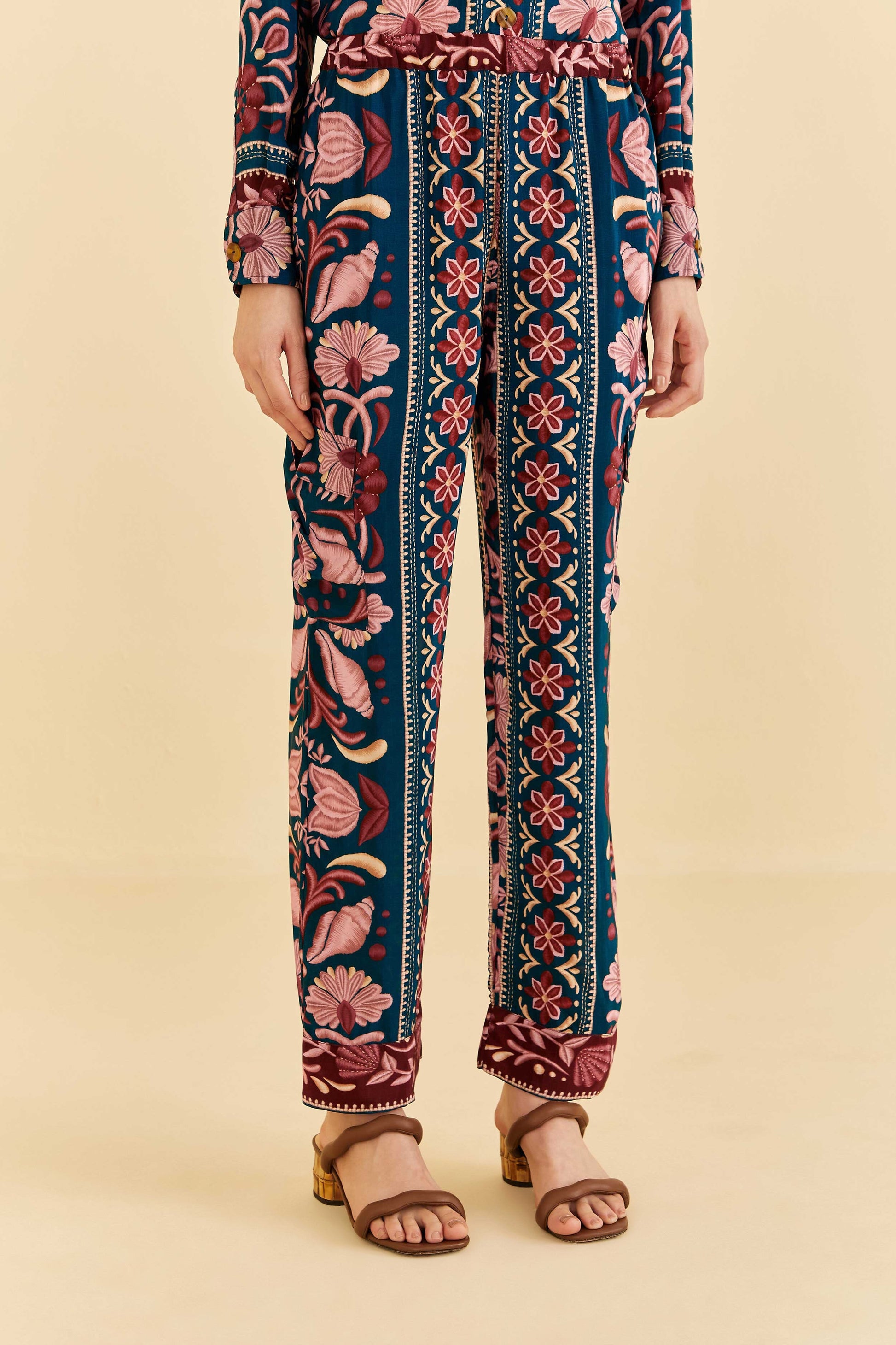 Farm Rio Teal Seashell Tapestry Cargo Pants