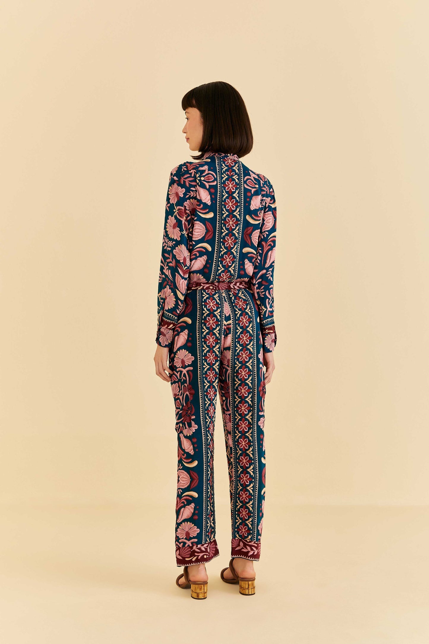 Farm Rio Teal Seashell Tapestry Cargo Pants