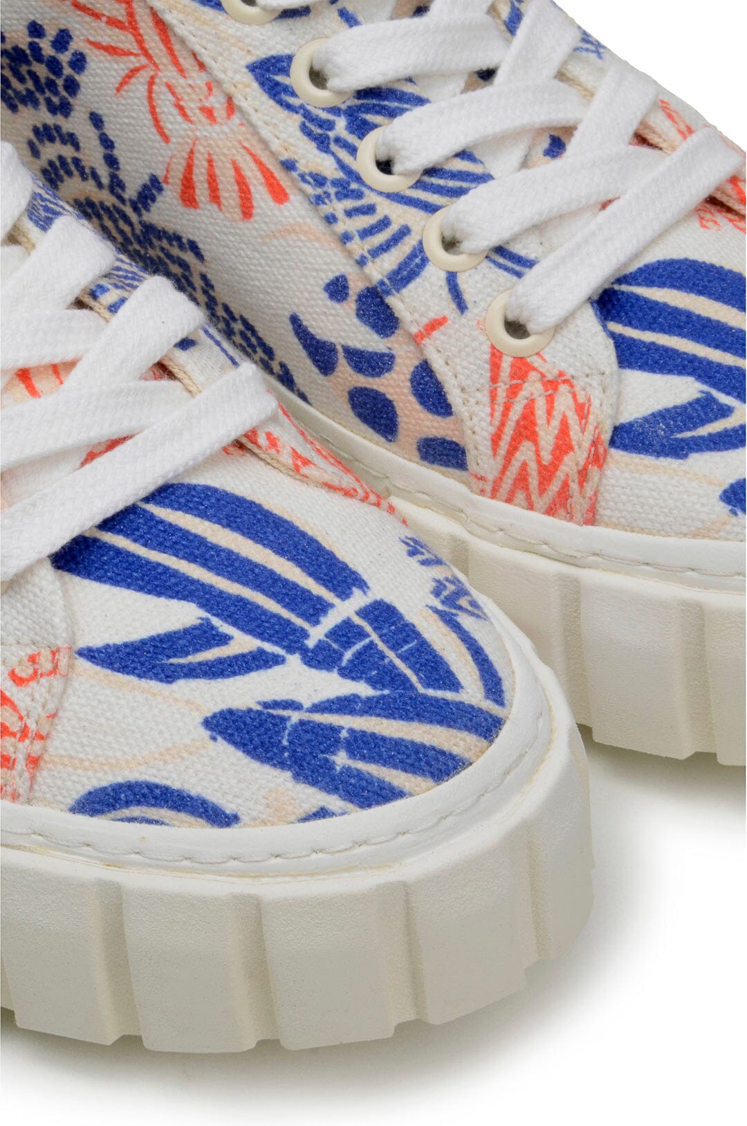 Farm Rio Off-White Lobsters Flatform Sneaker
