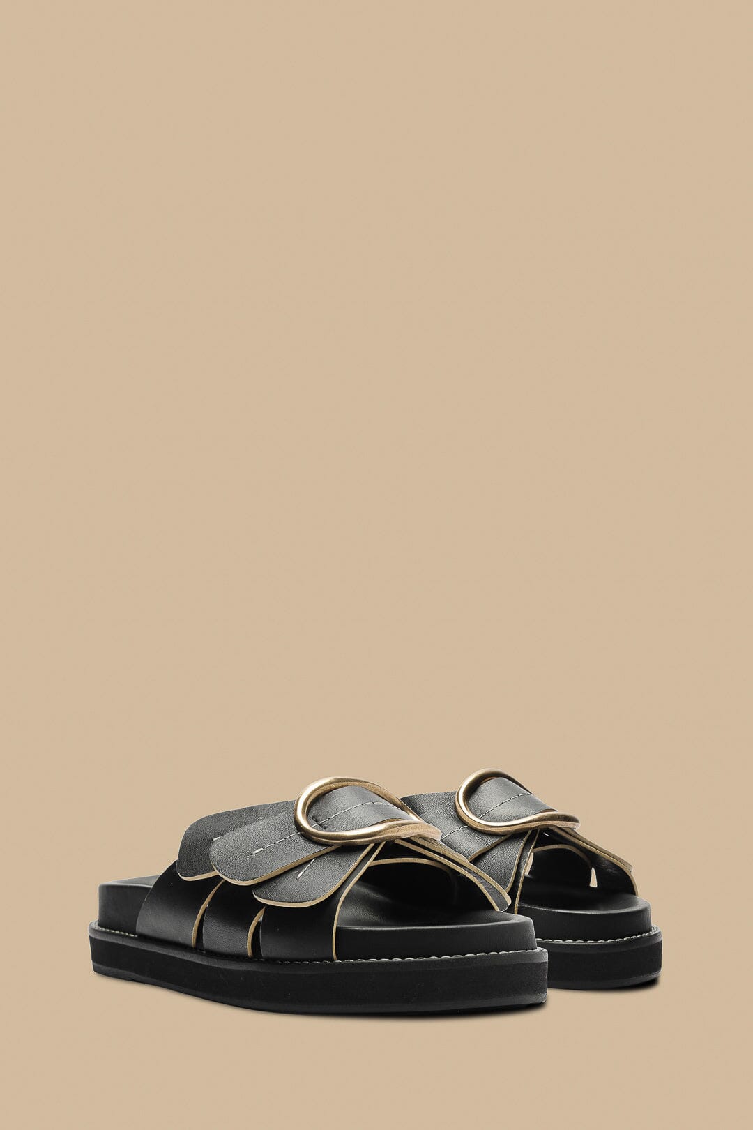 Farm Rio Black Daisy Slide Sandal