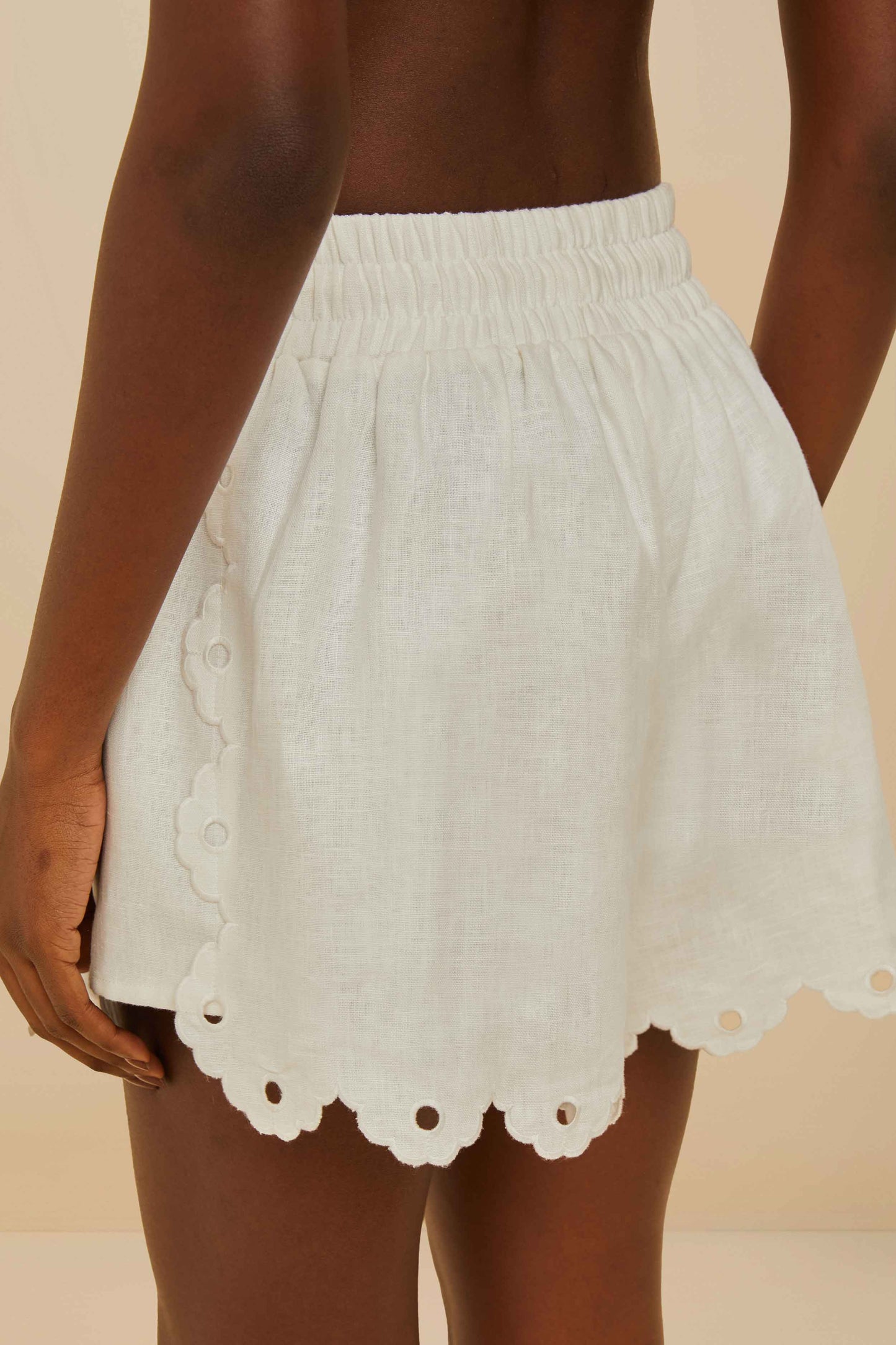 Off-White Flowers Richelieu Euroflax™ Premium Linen Shorts
