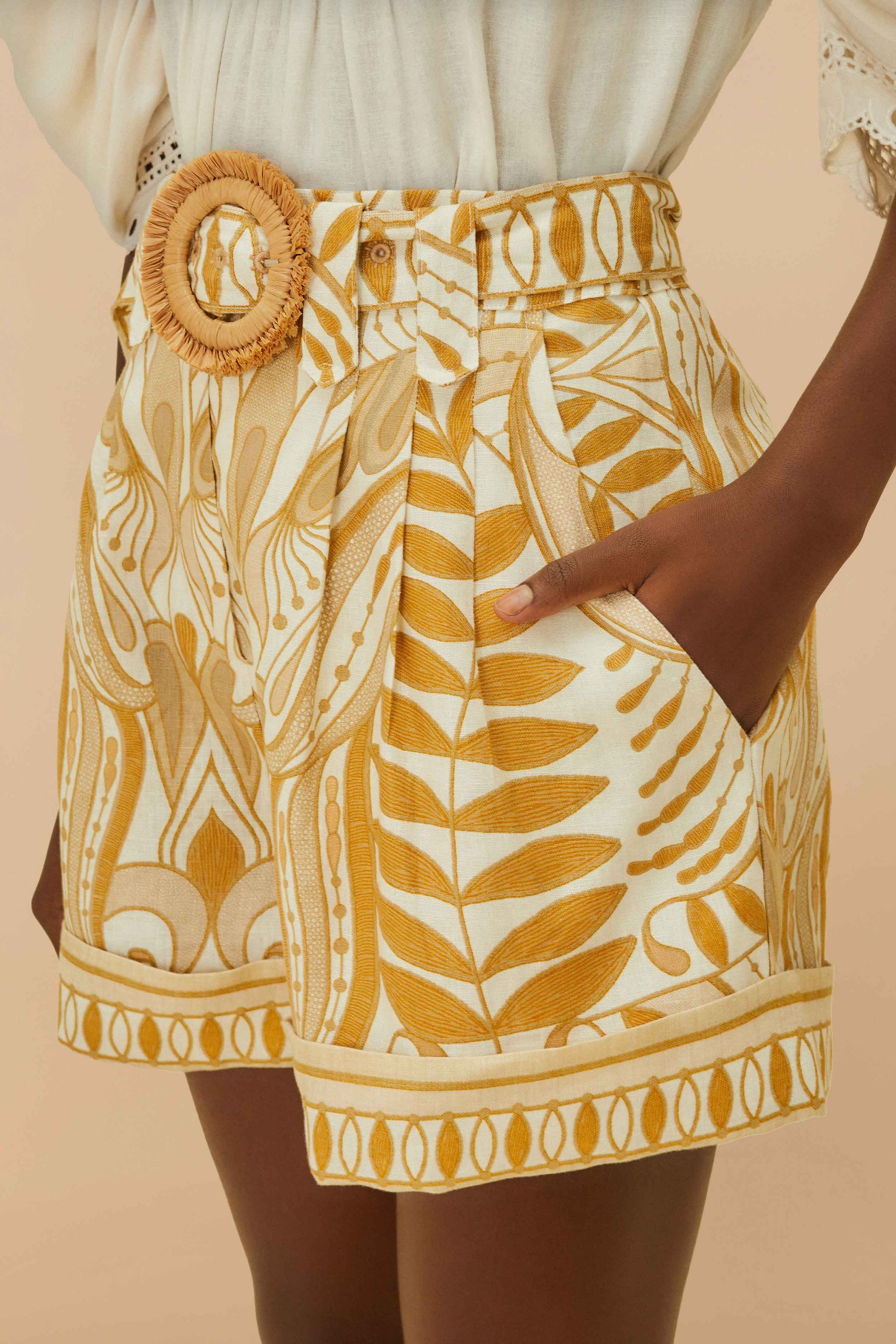  Off-White Lace Nature Shorts