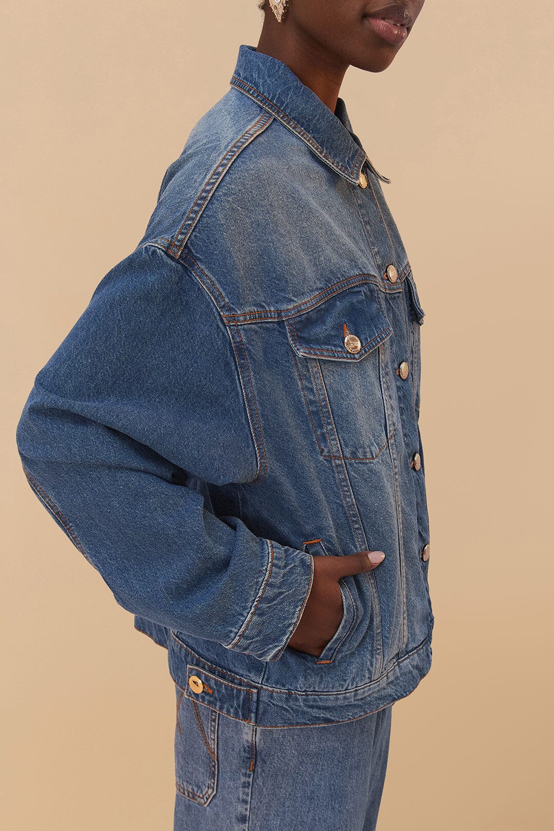  Denim Buttoned Jacket
