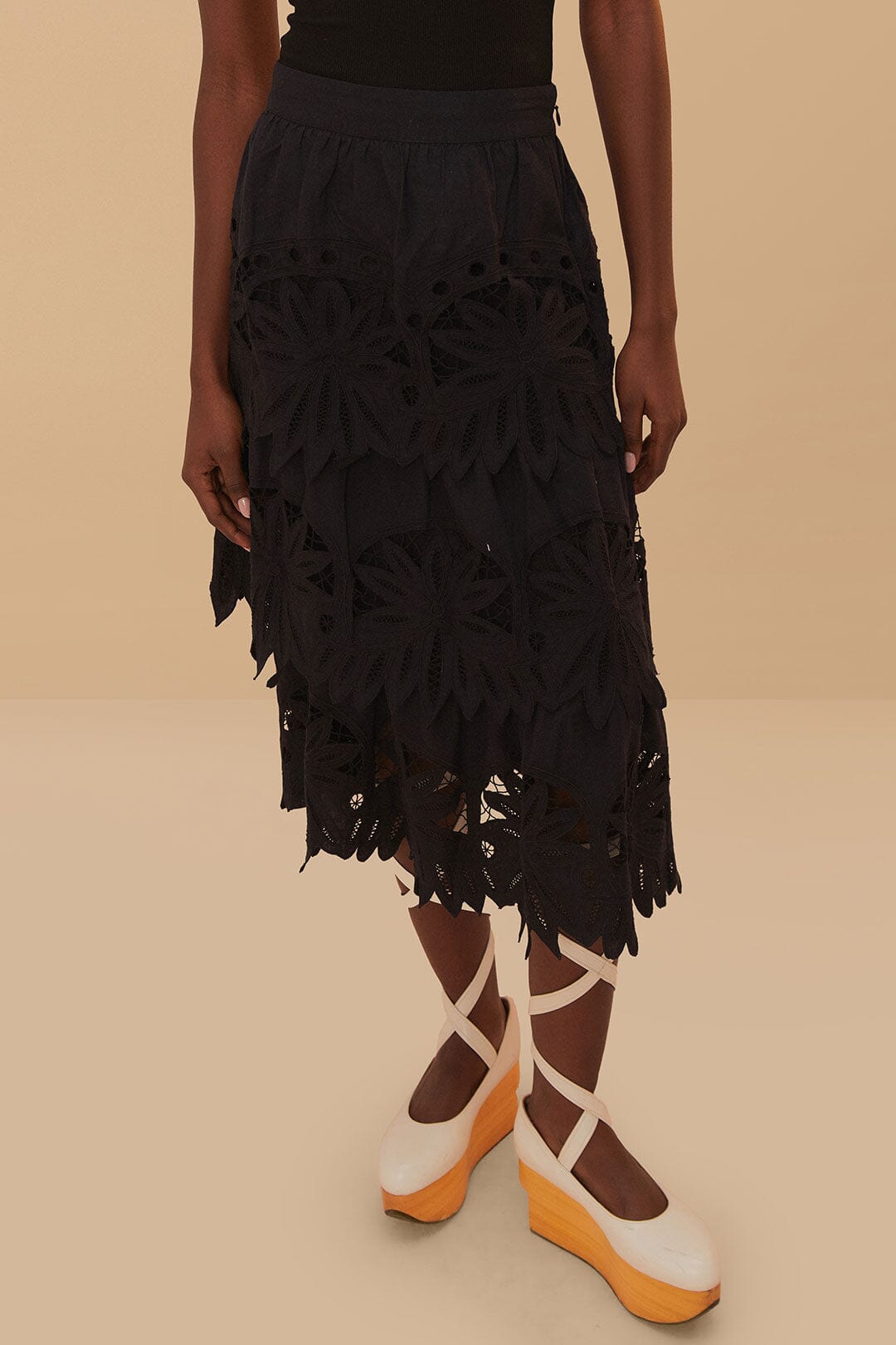  Black Daisy Embroidered Midi Skirt