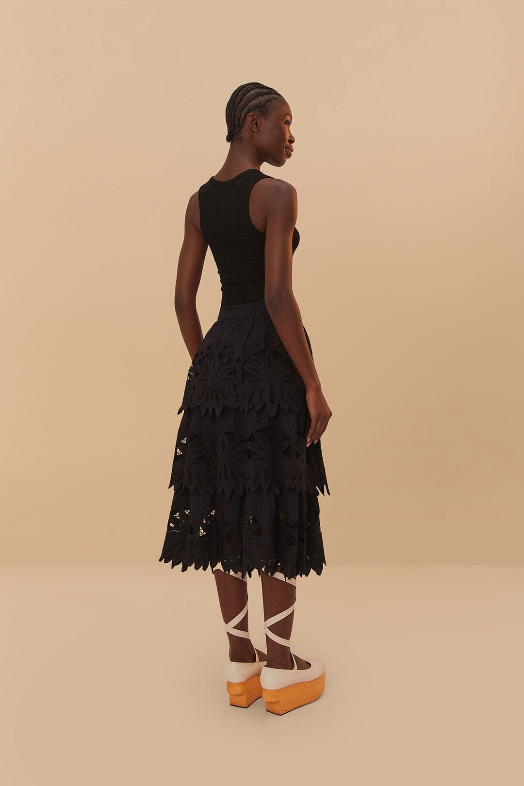  Black Daisy Embroidered Midi Skirt