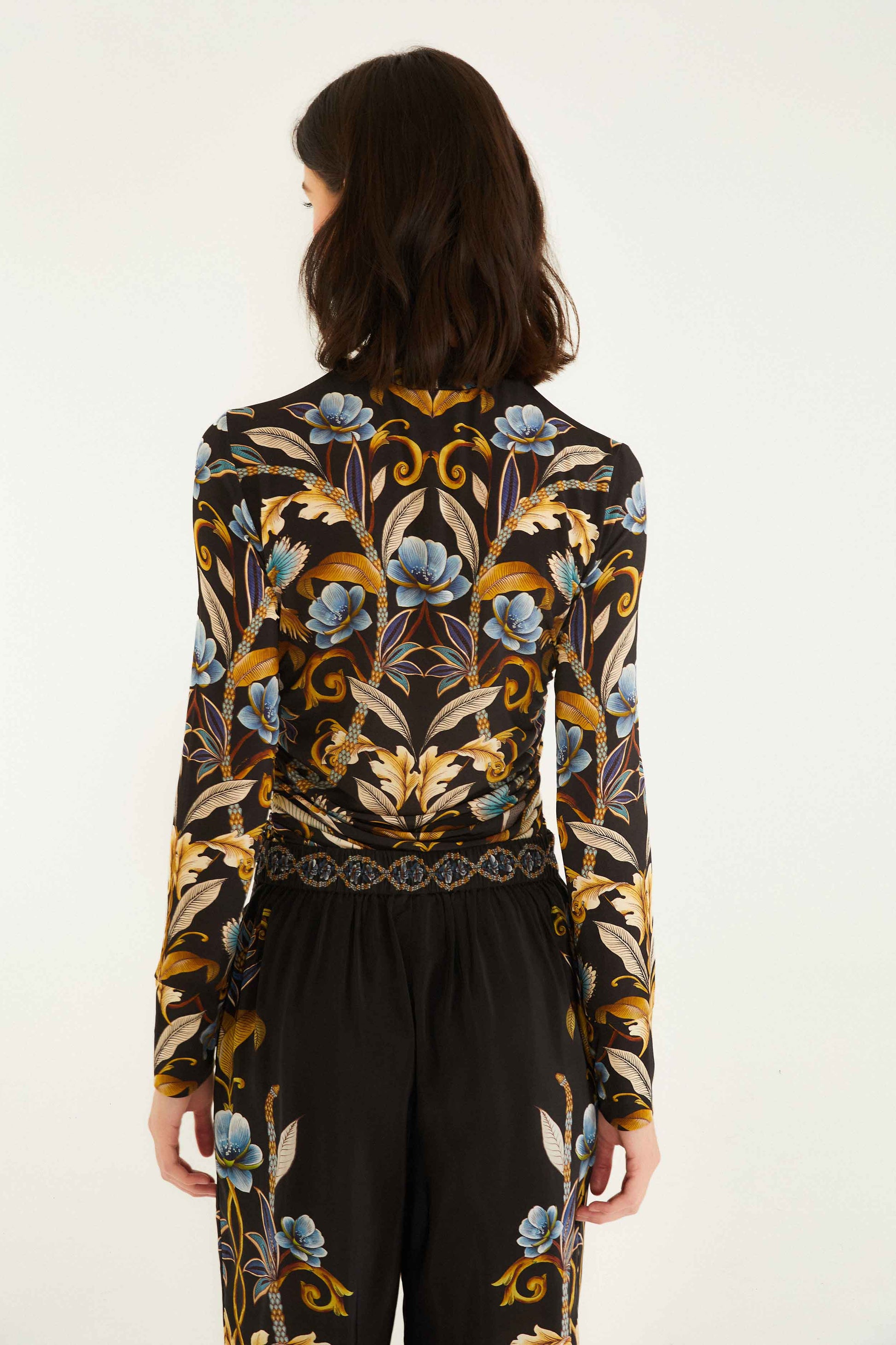 Farm Rio Black Flowerful Garden Jersey Blouse