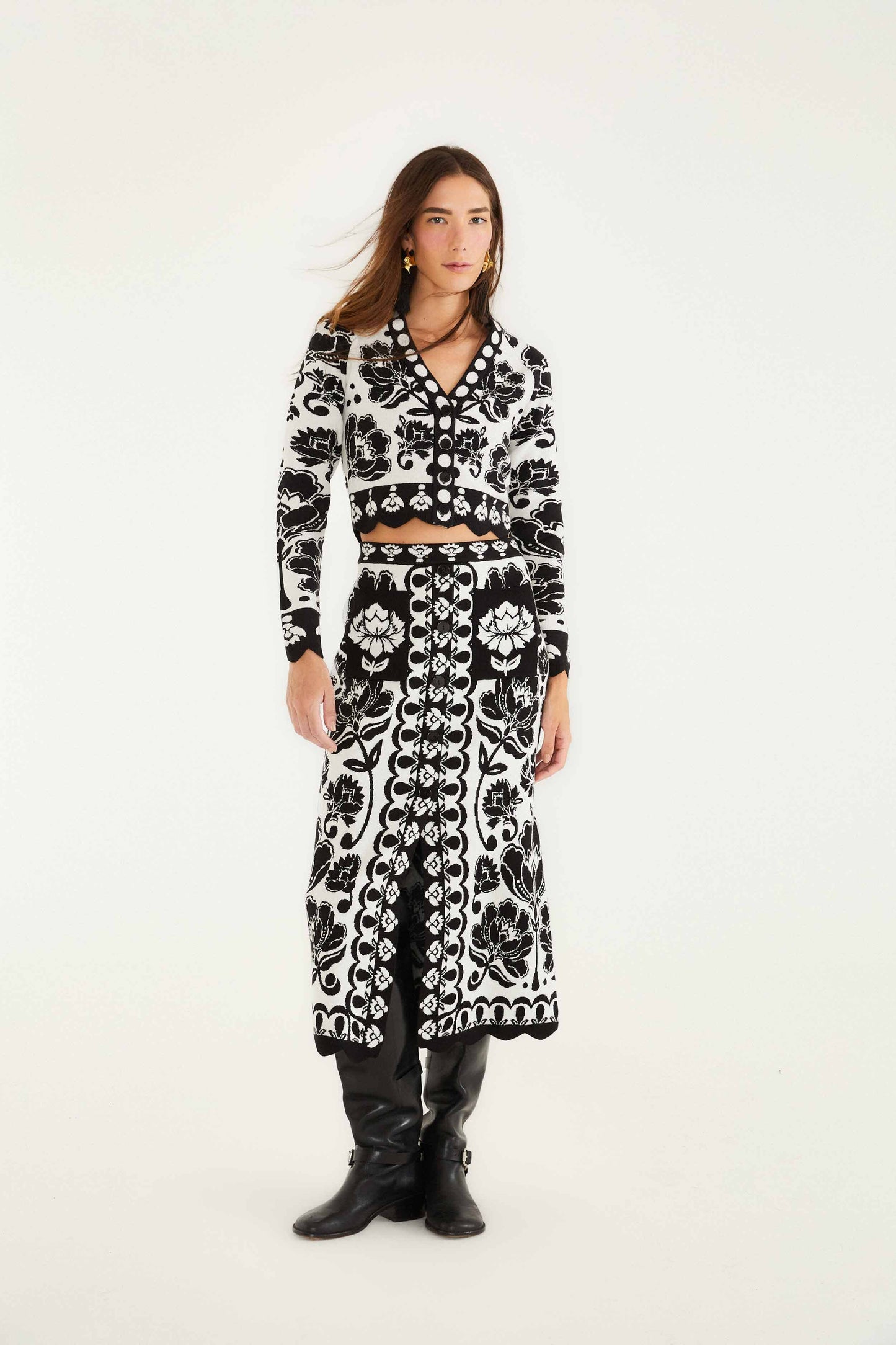 Farm Rio Black & White Floral Arabesque Knit Skirt