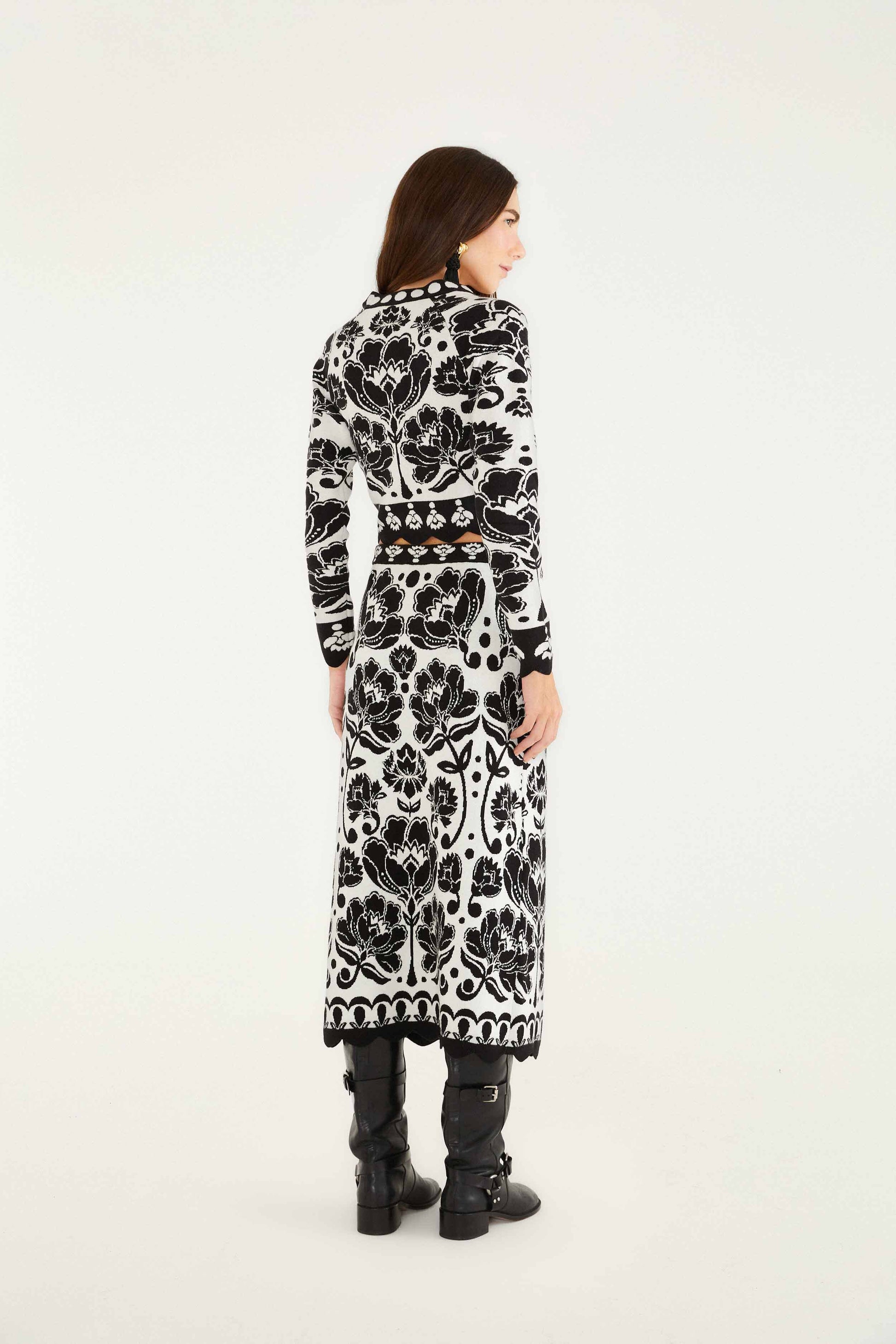 Farm Rio Black & White Floral Arabesque Knit Skirt